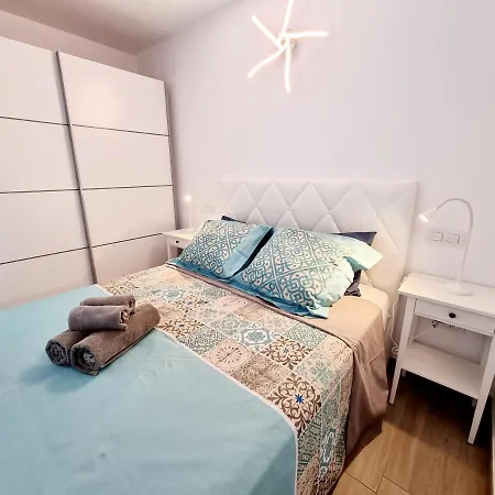 Dino 10 Playa Roca Apartment