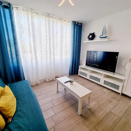 Dino 10 Playa Roca Costa Teguise