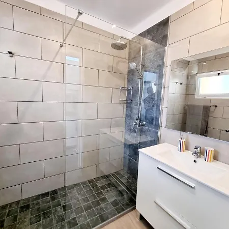 Daire Dino 10 Playa Roca